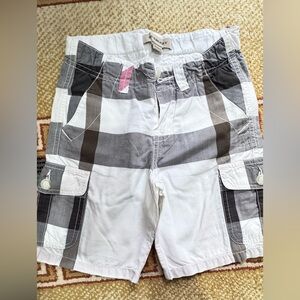 Burberry White and Gray Checkered boys Shorts . Size 4 years old
